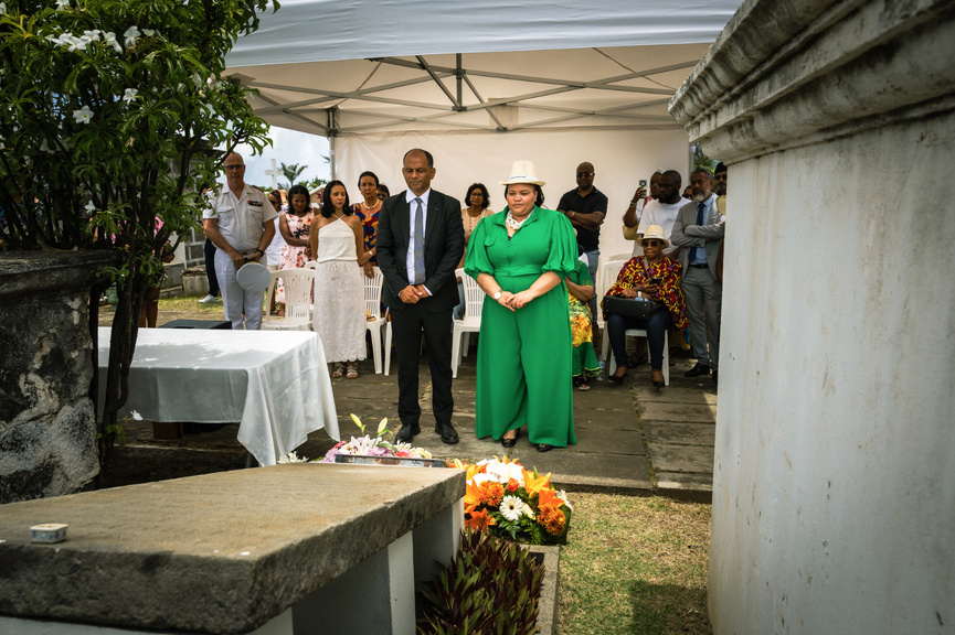 Hommage aux ancêtres... Hommage aux ancêtres...