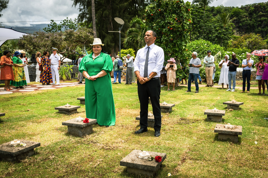 Le 20 désanm l fé réyone Sin Pol! (le 20 décembre fait rayonner Saint-Paul) Le 20 désanm l fé réyone Sin Pol! (le 20 décembre fait rayonner Saint-Paul)