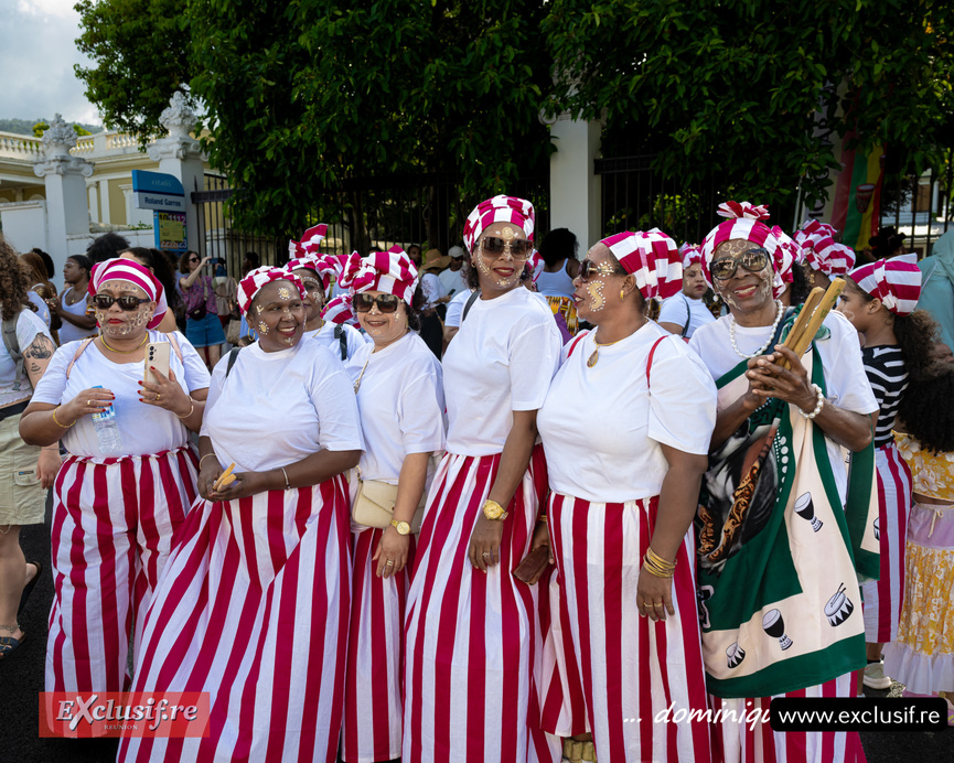 Défilé du 20 décembre 2026 à Saint-Denis: photos Défilé du 20 décembre 2026 à Saint-Denis: photos