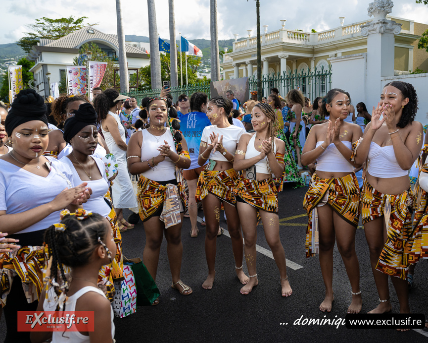 Défilé du 20 décembre 2026 à Saint-Denis: photos Défilé du 20 décembre 2026 à Saint-Denis: photos