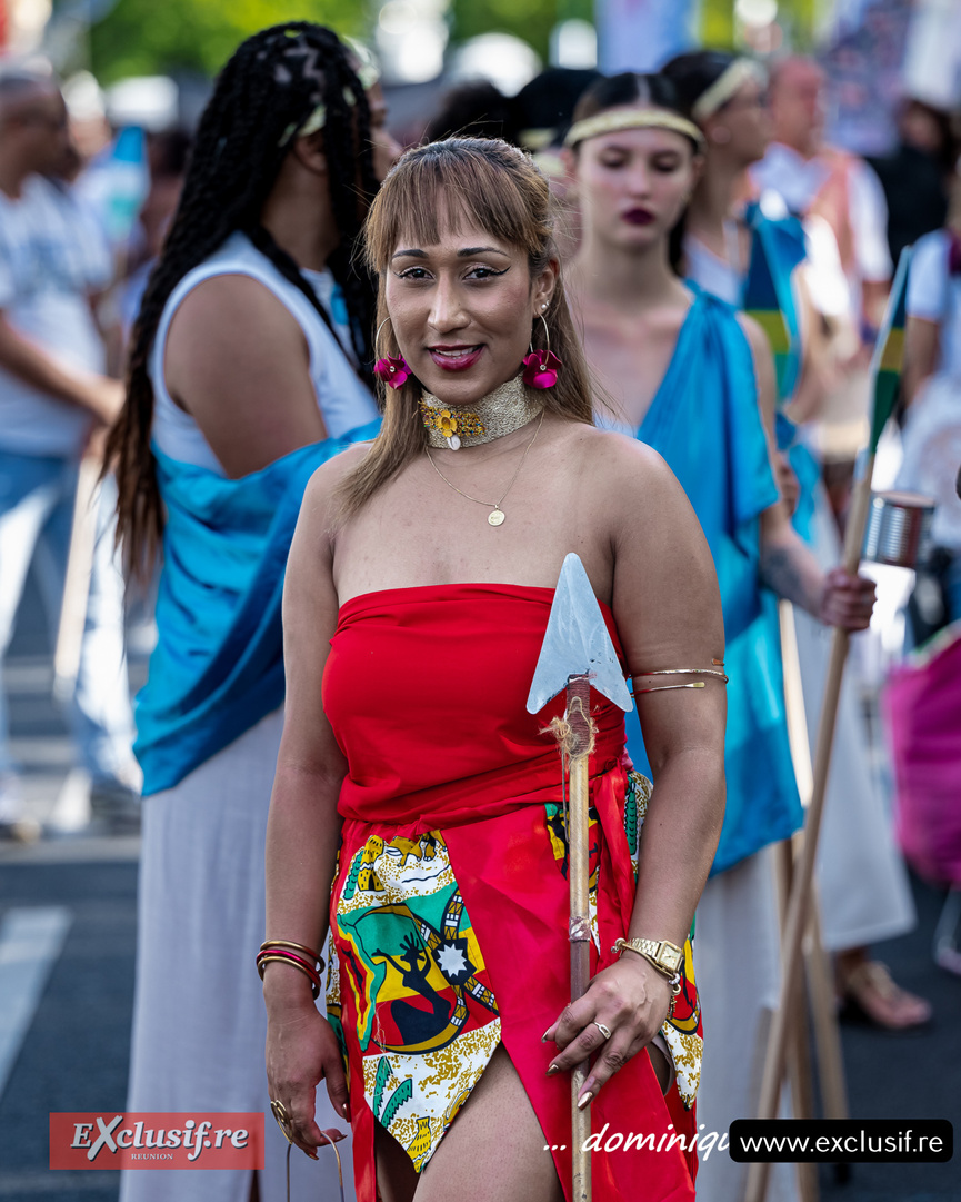 Défilé du 20 décembre 2026 à Saint-Denis: photos Défilé du 20 décembre 2026 à Saint-Denis: photos