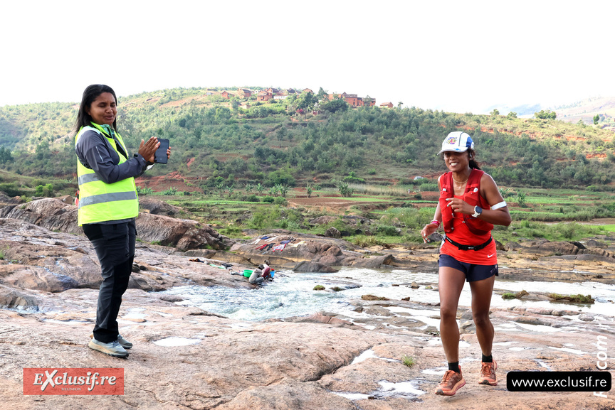 Avec les encouragements de Lalaina, responsable des inscriptions à l'ORTANA Avec les encouragements de Lalaina, responsable des inscriptions à l'ORTANA