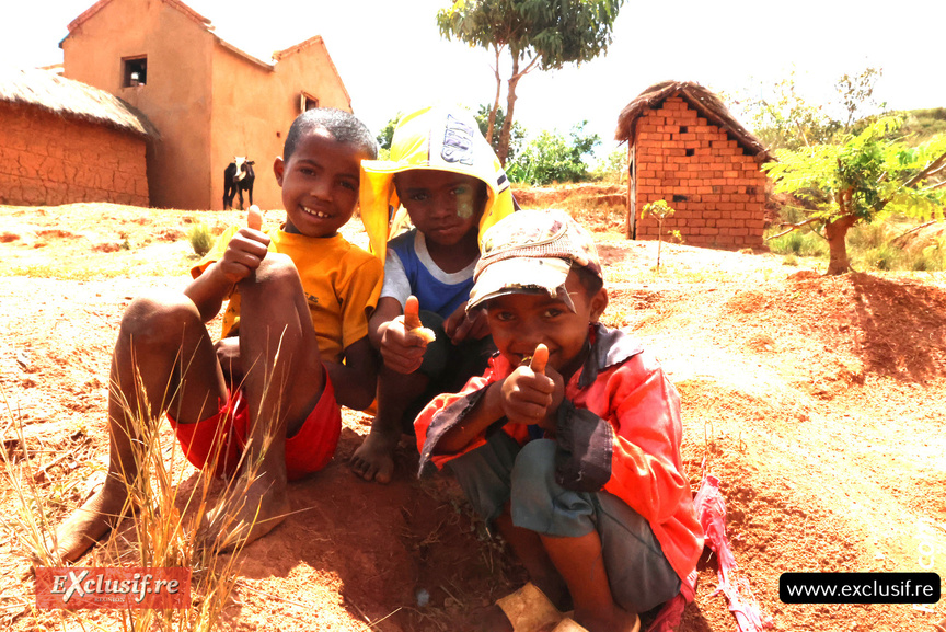 Sourires d'enfants de Madagascar