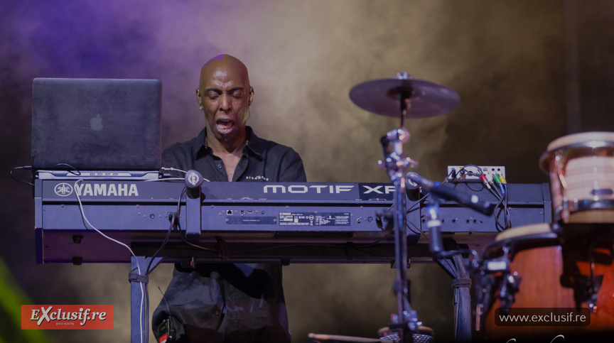 Concert UB40 avec Ali Campbell à Saint-Joseph en photos: énorme succès! Concert UB40 avec Ali Campbell à Saint-Joseph en photos: énorme succès!