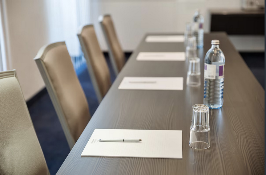 Trois salles pour réunions et événements sont disponibles