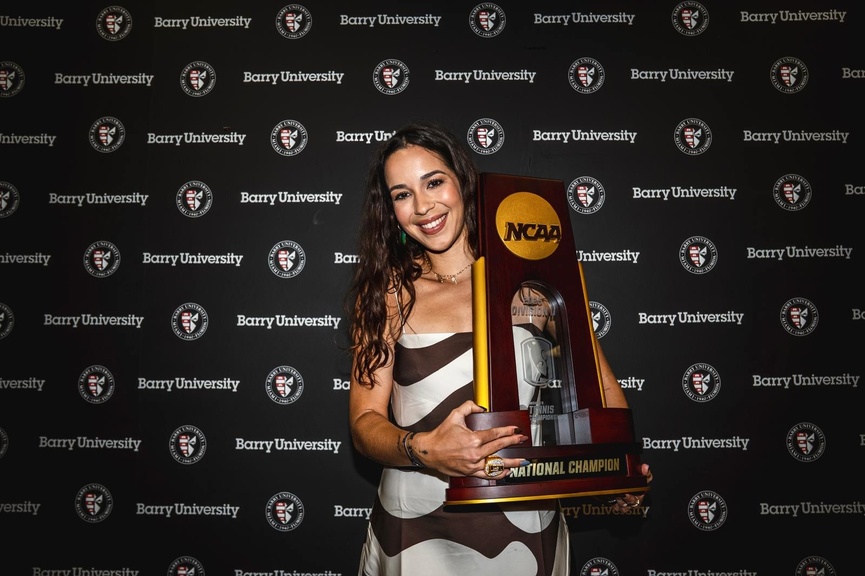 Elle a gagné 9 titres de championne universitaire aux Etats-Unis