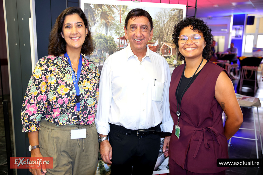 Aziz Patel, d'Exclusfi.re, avec Stéphanie Consolo et Pauline Bénard, du Service Communication mairie de Saint-Denis