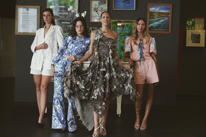 Mode recyclé: défilé en textiles revalorisés par Abygail-Création Mode recyclé: défilé en textiles revalorisés par Abygail-Création