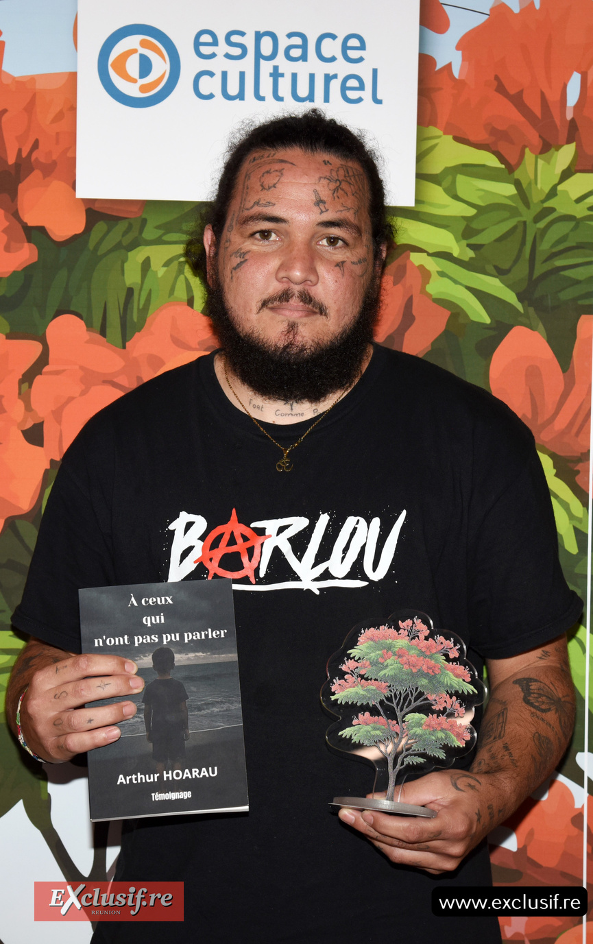 Prix Flamboyant 2025: 6 auteurs et artistes locaux récompensés Prix Flamboyant 2025: 6 auteurs et artistes locaux récompensés