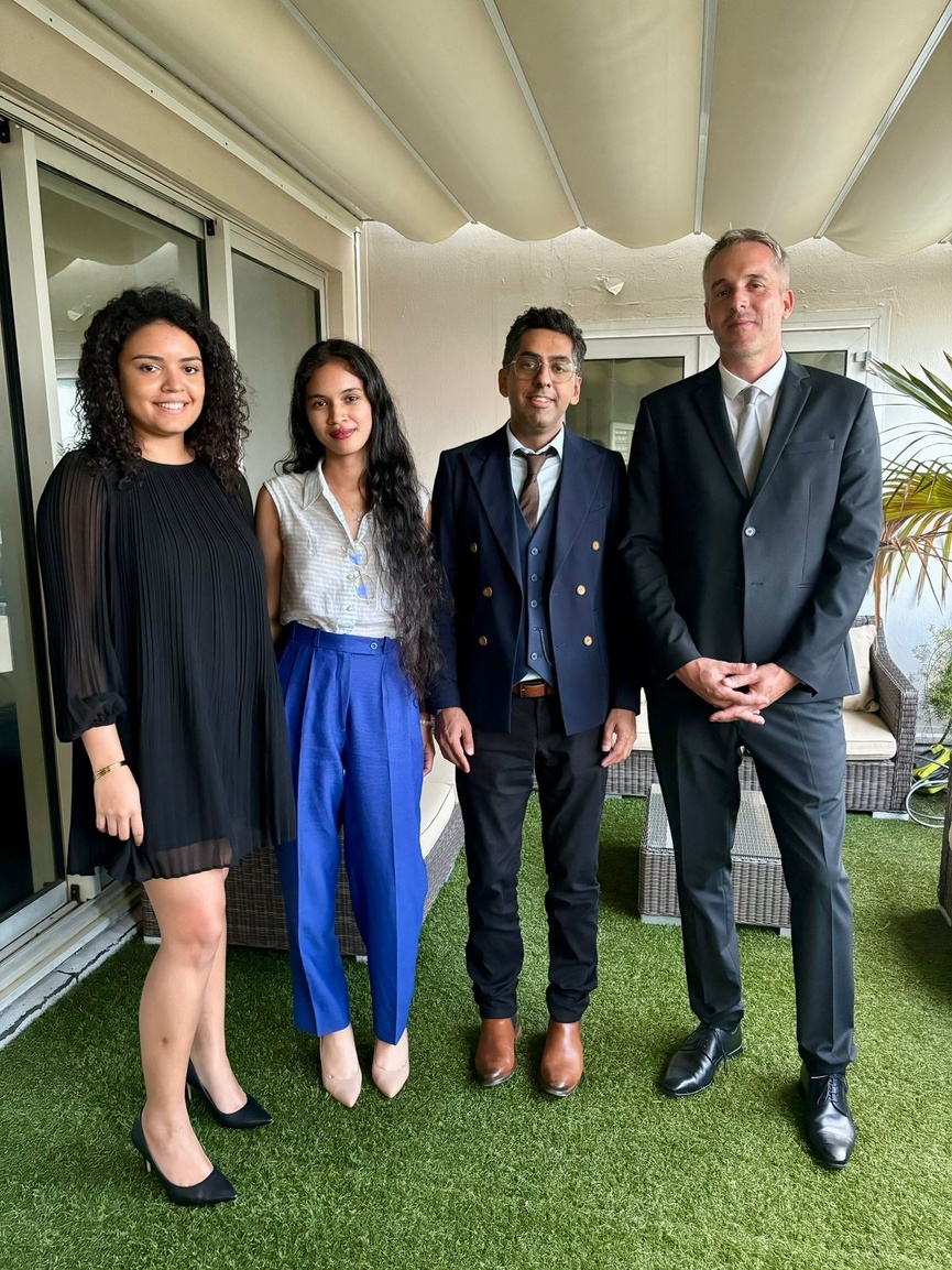 L'équipe Patel Avocats de Saint-Denis qui a travaillé sur l'affaire L'équipe Patel Avocats de Saint-Denis qui a travaillé sur l'affaire