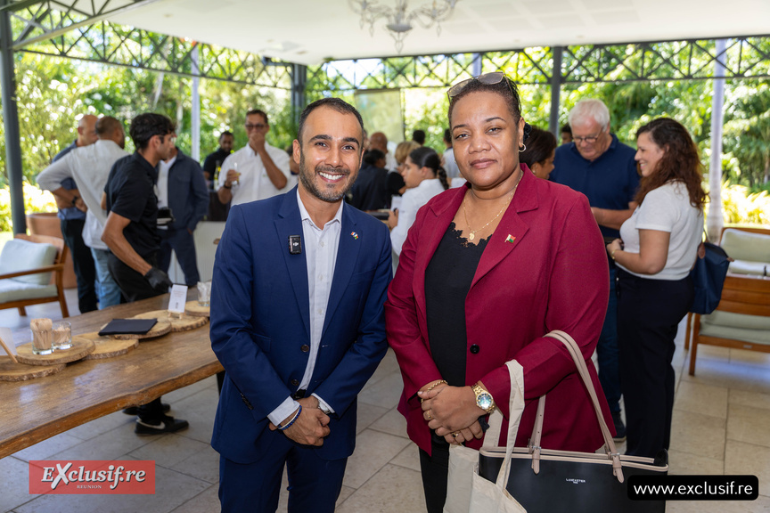 Houssen Mebobaly et la Consule de Madagascar Yolande Razanamalala Houssen Mebobaly et la Consule de Madagascar Yolande Razanamalala