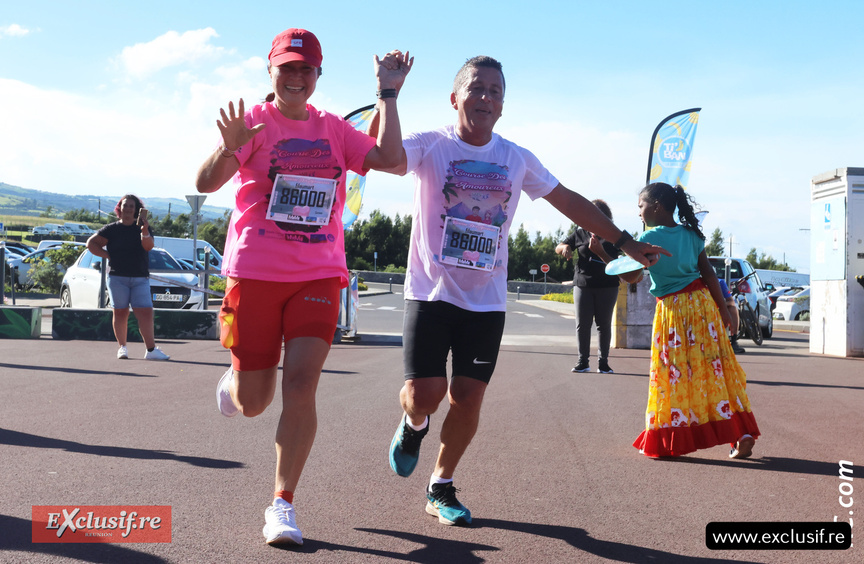 Josian et Corinne évoluaient dans leur jardin de la Plaine des Cafres Josian et Corinne évoluaient dans leur jardin de la Plaine des Cafres