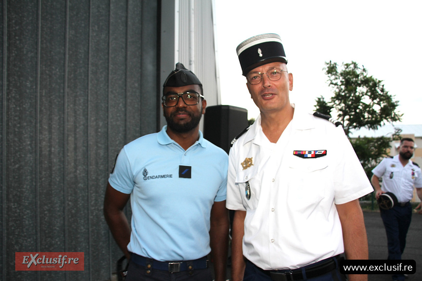 Gendarmerie Nationale de La Réunion: cérémonie d'hommage aux héros décédés Gendarmerie Nationale de La Réunion: cérémonie d'hommage aux héros décédés