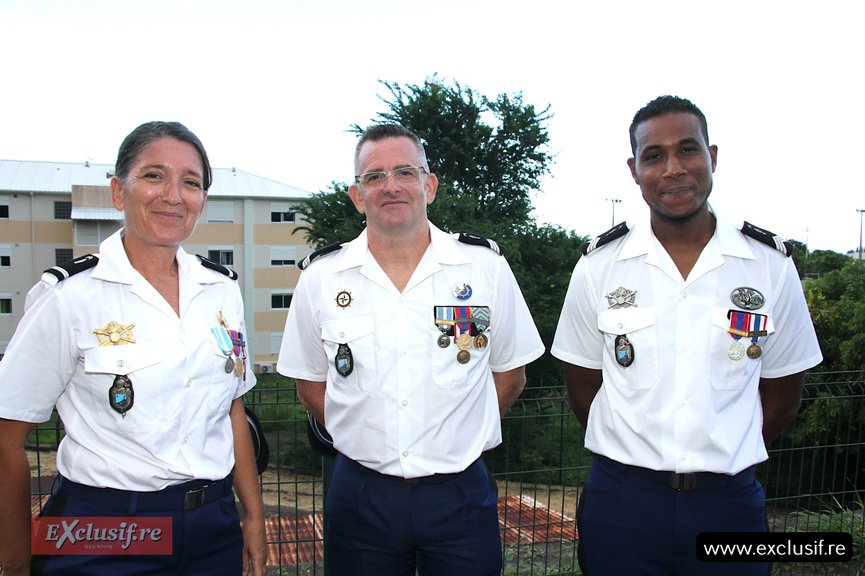 Gendarmerie Nationale de La Réunion: cérémonie d'hommage aux héros décédés Gendarmerie Nationale de La Réunion: cérémonie d'hommage aux héros décédés