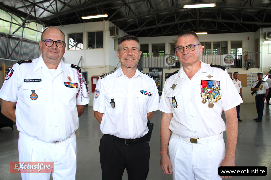 Gendarmerie Nationale de La Réunion: cérémonie d'hommage aux héros décédés Gendarmerie Nationale de La Réunion: cérémonie d'hommage aux héros décédés