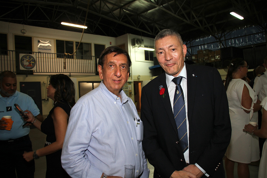 Gendarmerie Nationale de La Réunion: cérémonie d'hommage aux héros décédés Gendarmerie Nationale de La Réunion: cérémonie d'hommage aux héros décédés