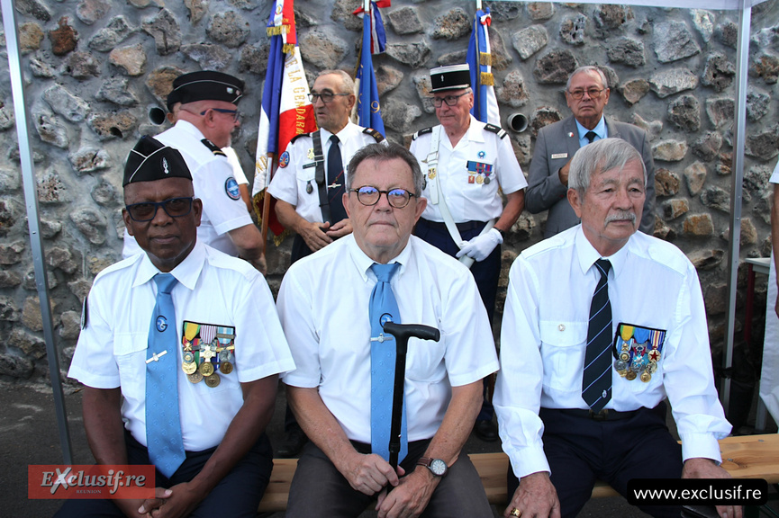 Gendarmerie Nationale de La Réunion: cérémonie d'hommage aux héros décédés Gendarmerie Nationale de La Réunion: cérémonie d'hommage aux héros décédés