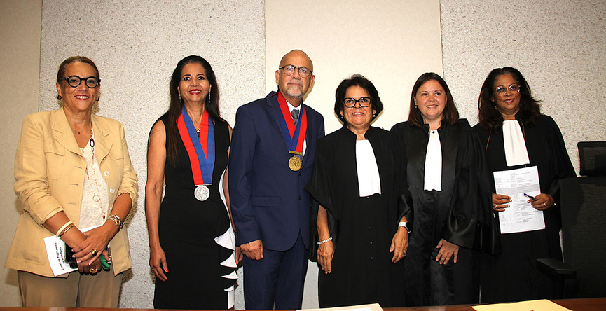 Avec les greffières