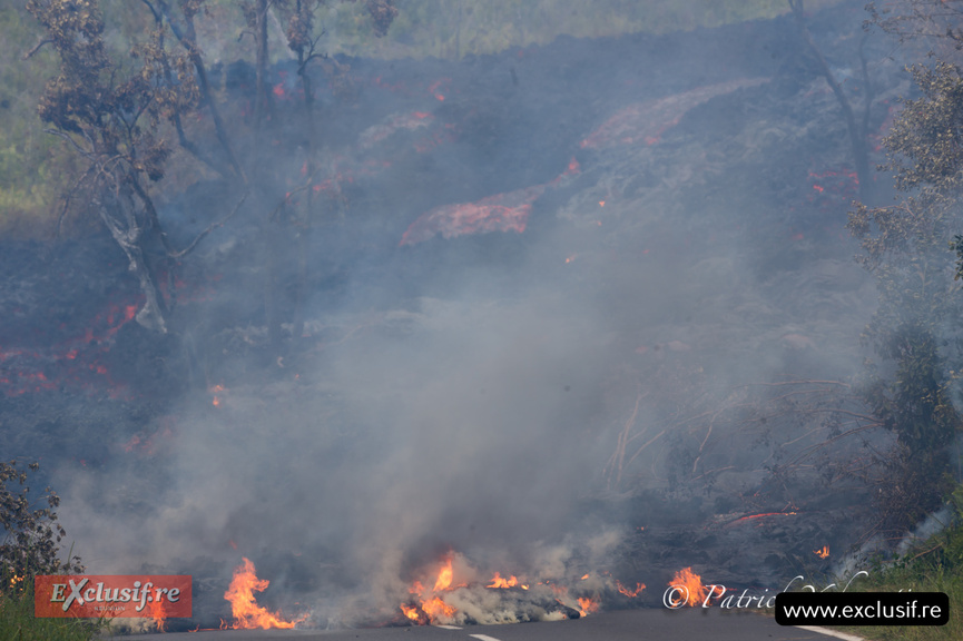 Volcan Piton de la Fournaise: toutes les photos de la traversée de la RN2 du vendredi 13 mars Volcan Piton de la Fournaise: toutes les photos de la traversée de la RN2 du vendredi 13 mars