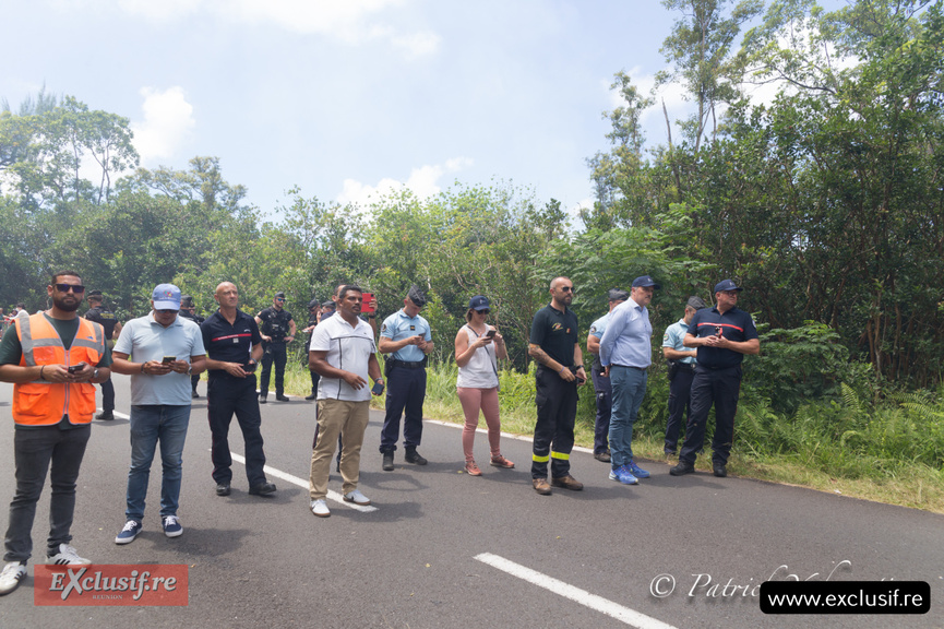 Volcan Piton de la Fournaise: toutes les photos de la traversée de la RN2 du vendredi 13 mars Volcan Piton de la Fournaise: toutes les photos de la traversée de la RN2 du vendredi 13 mars