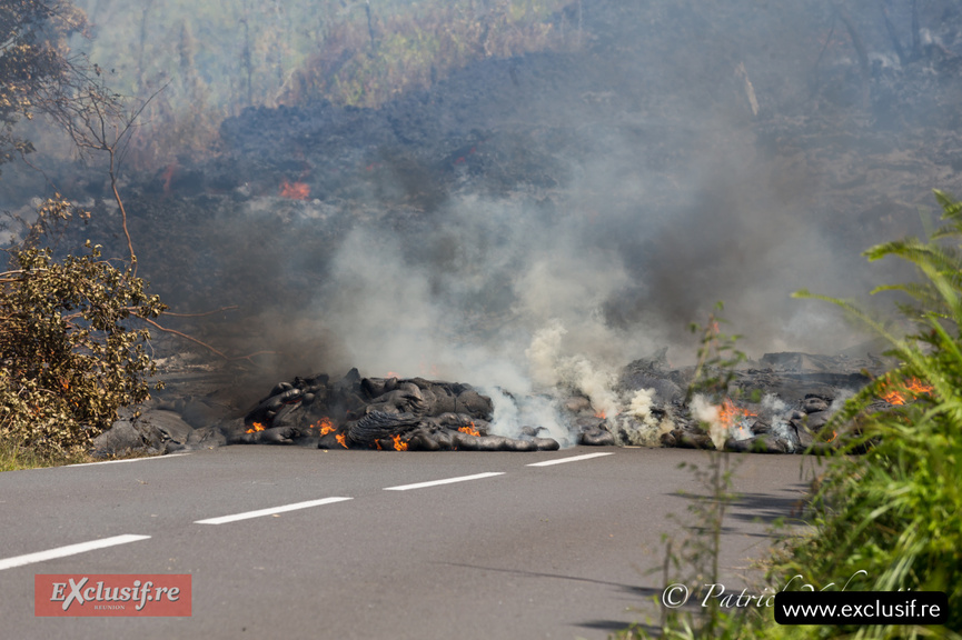 Volcan Piton de la Fournaise: toutes les photos de la traversée de la RN2 du vendredi 13 mars Volcan Piton de la Fournaise: toutes les photos de la traversée de la RN2 du vendredi 13 mars