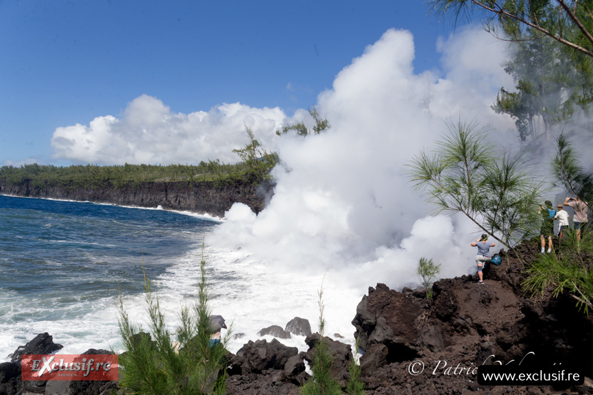 Piton de la Fournaise: les coulées ont rejoint la mer ce lundi, photos