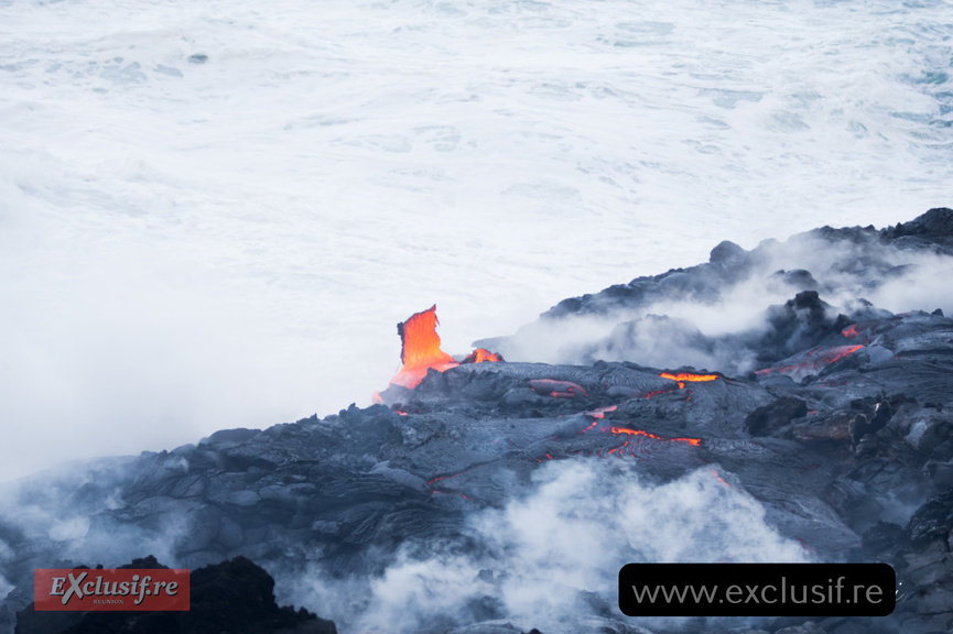Piton de la Fournaise: images spectaculaires de la coulée vers la mer Piton de la Fournaise: images spectaculaires de la coulée vers la mer
