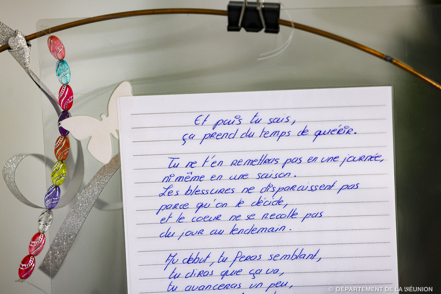«Autour de la peinture»: quand douleur devient couleur pour des femmes victimes de violences «Autour de la peinture»: quand douleur devient couleur pour des femmes victimes de violences