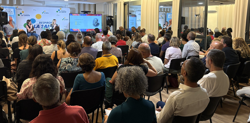 Lors de la conférence très intéressante de la Docteure Biliana Todorova Lors de la conférence très intéressante de la Docteure Biliana Todorova