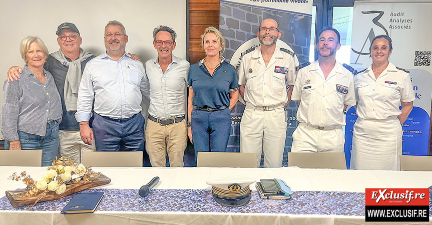 Nicole Breurec, Luis Vieira, représentant des partenaires de la 6ème édition, Hervé Charlannes, dirigeant de 3A Overseas, Stéphane André, directeur du Golf du Bassin Bleu, Eve Charlannes, Responsable du projet, Capitaine de Vaisseau Jean-Philippe Rigault, commandant de la Base Navale Port des Galets, Major Thomas Dreyer, délégué Entraide Marine, et Tibilip Guillemaut Enseigne de vaisseau 2e classe, Référente du lien Armée-Jeunesse