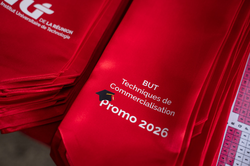 L’IUT Réunion célèbre ses 259 diplômés en Bachelor Universitaire de Technologie L’IUT Réunion célèbre ses 259 diplômés en Bachelor Universitaire de Technologie