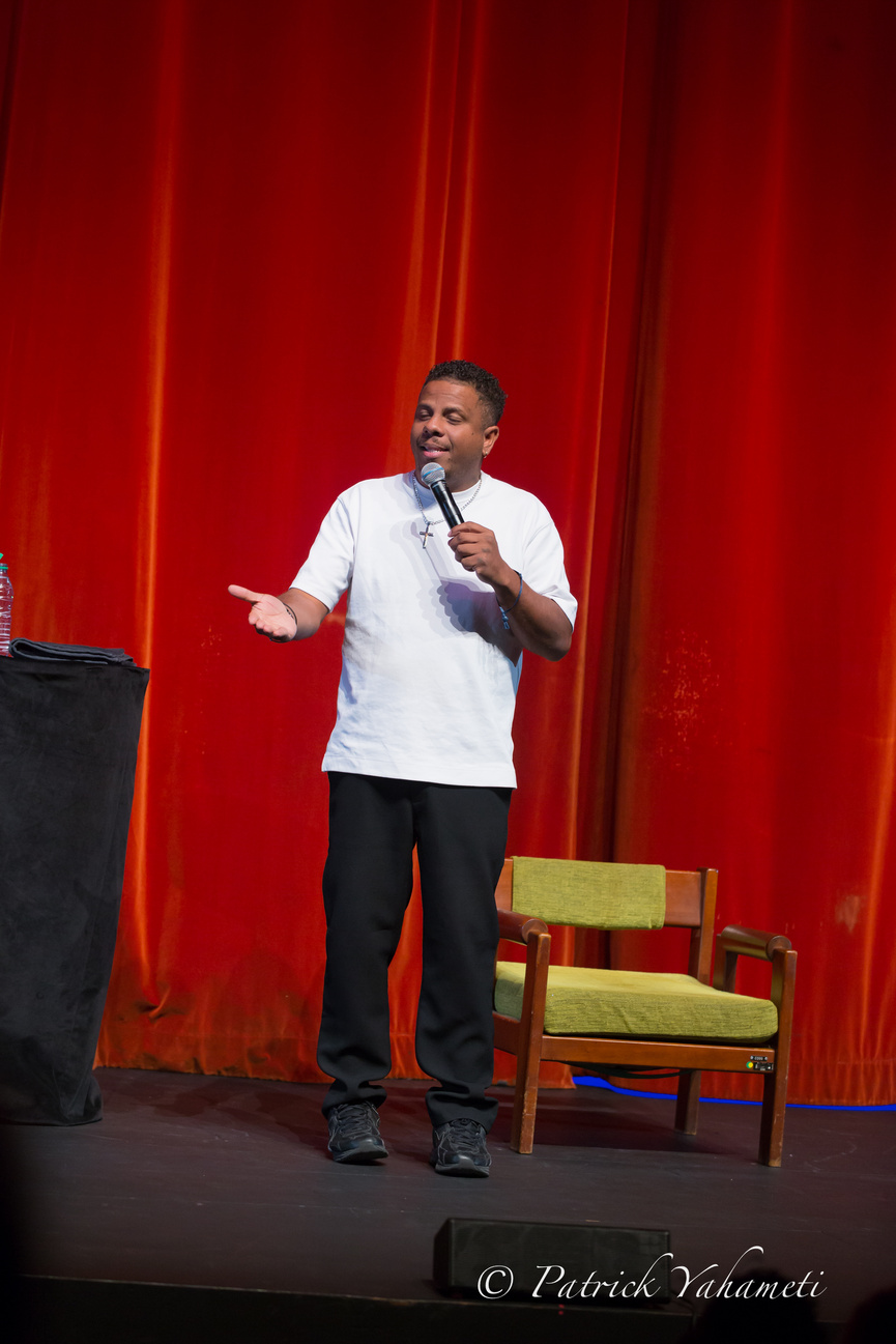 D'jal, humoriste, acteur et scénariste français, a fait le plein à La Réunion: photos