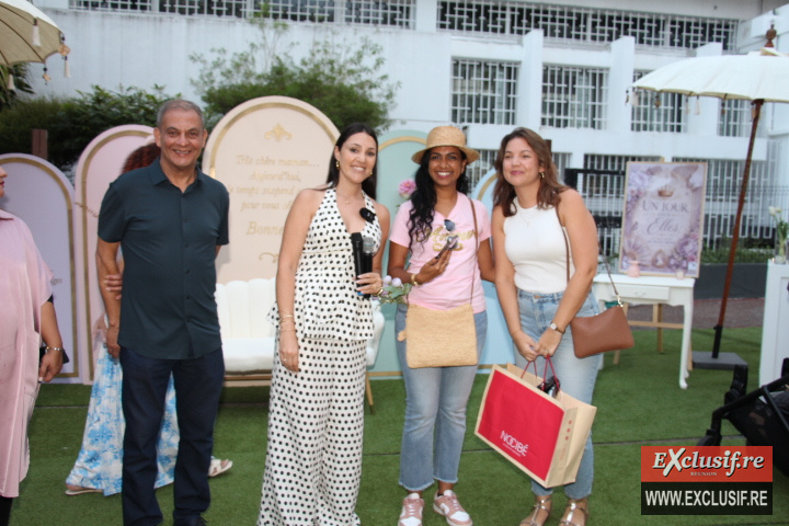 Remise de cadeaux à des mamans: photos