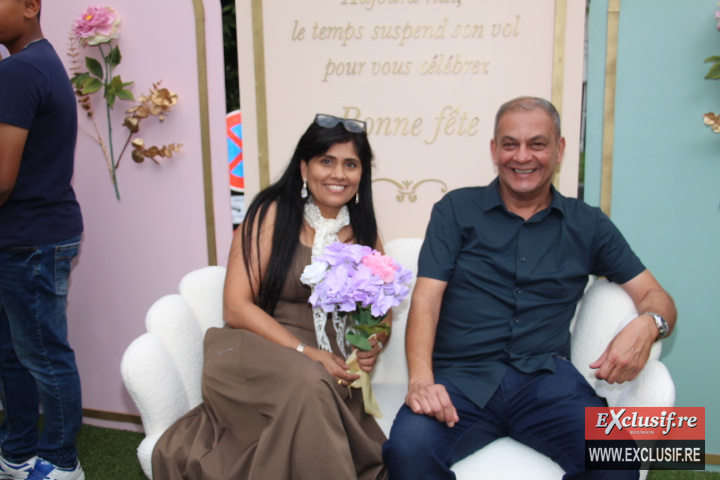 Remise de cadeaux à des mamans: photos