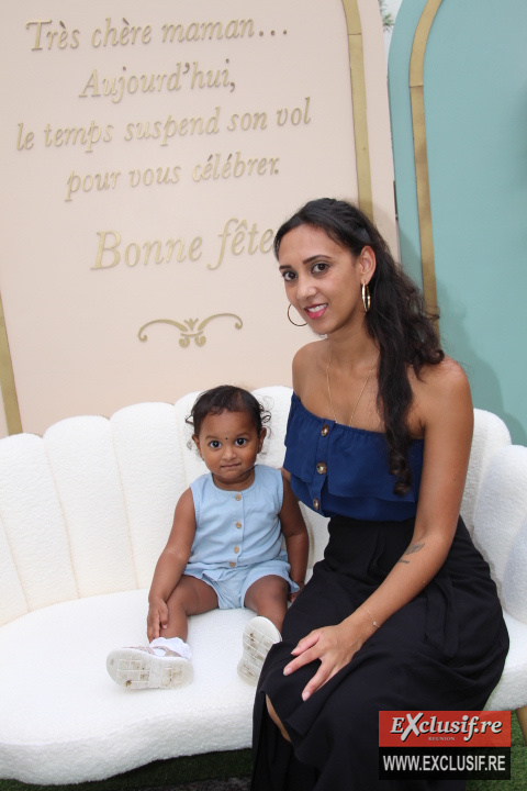 Remise de cadeaux à des mamans: photos