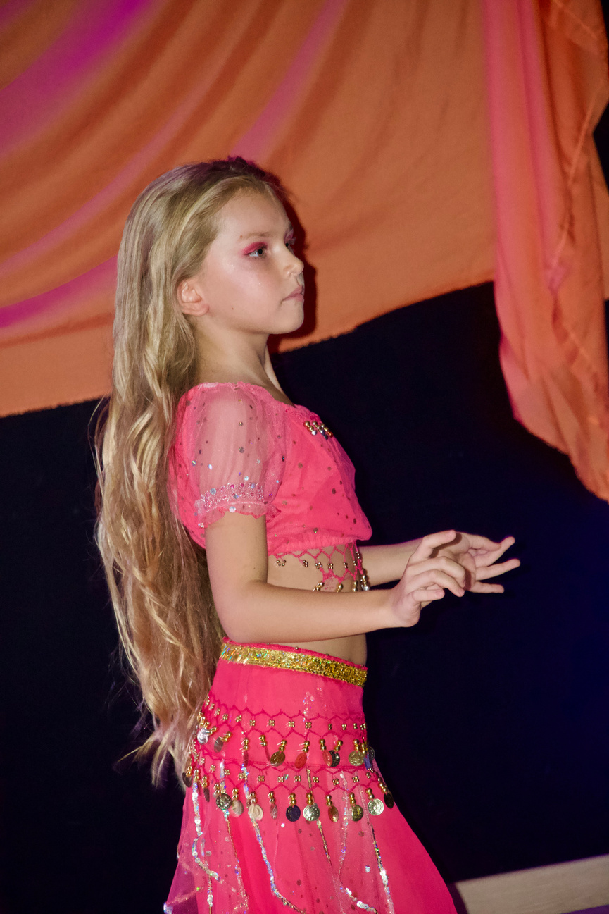 Danse orientale: spectacle de l'école de danse de Wassila Barret
