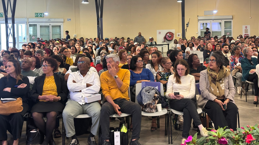 1 500 agents réunis aux Grands Kiosques pour amorcer la nouvelle dynamique de l'administration communale 1 500 agents réunis aux Grands Kiosques pour amorcer la nouvelle dynamique de l'administration communale
