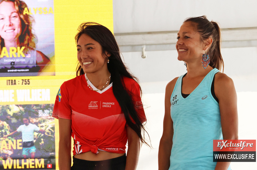 Concours de sourire entre Amélie Huchet e Sylvaine Cussot ?
