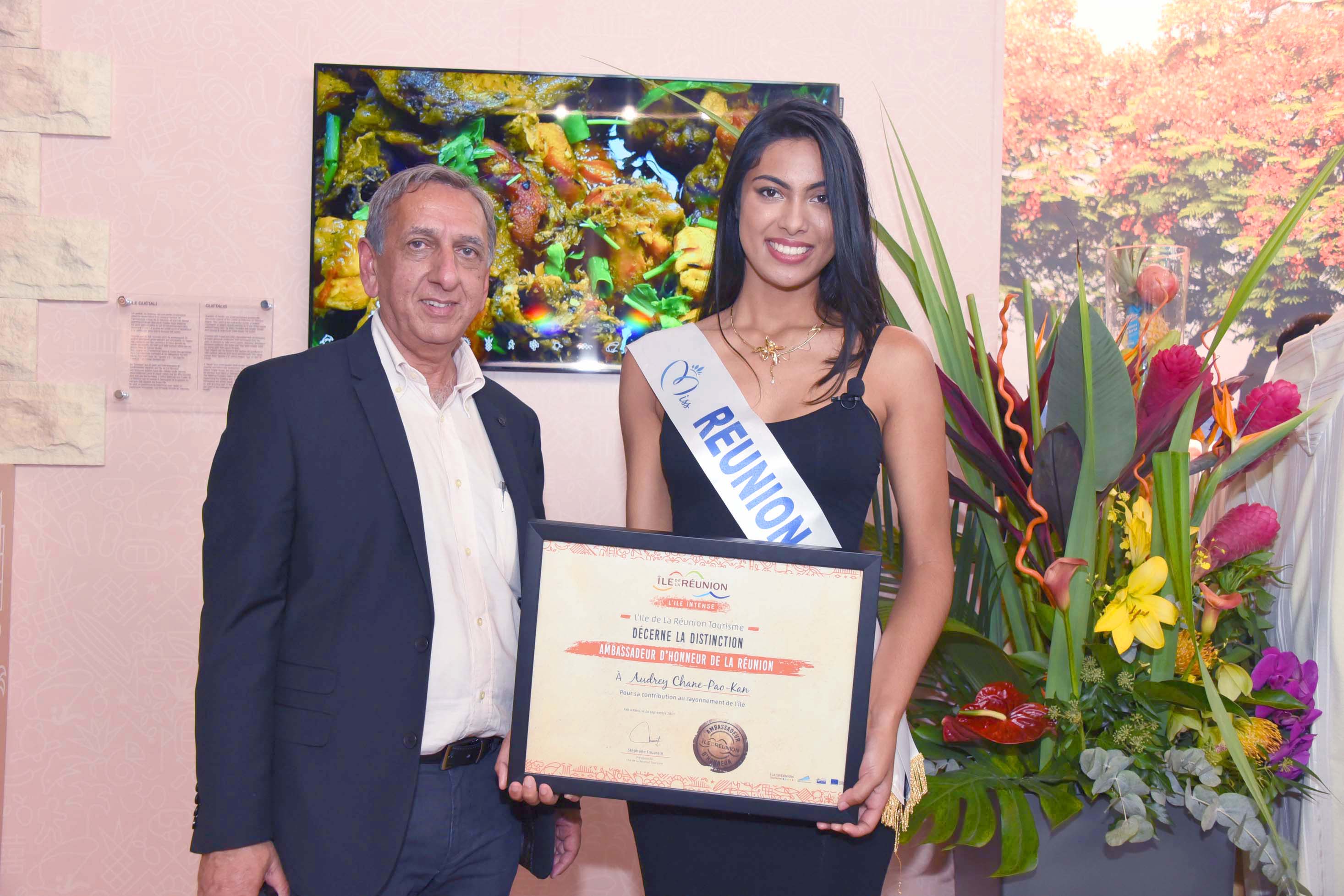Audrey Chane-Pao-Kan, Miss Réunion 2017, ambassadrice de l'IRT. Avec Aziz Patel.