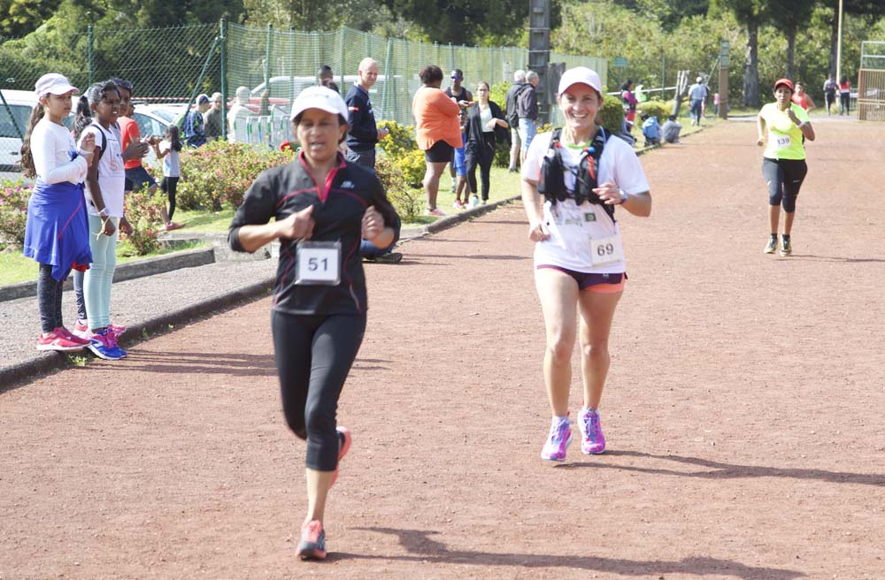 Foulées Féminines à la Plaine des Palmistes avec Azuima Issa