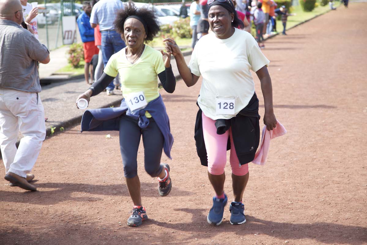 Foulées Féminines à la Plaine des Palmistes avec Azuima Issa