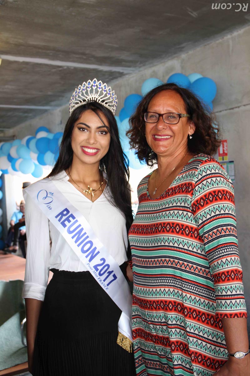 Miss Réunion et Denise Hoarau, conseillère régionale