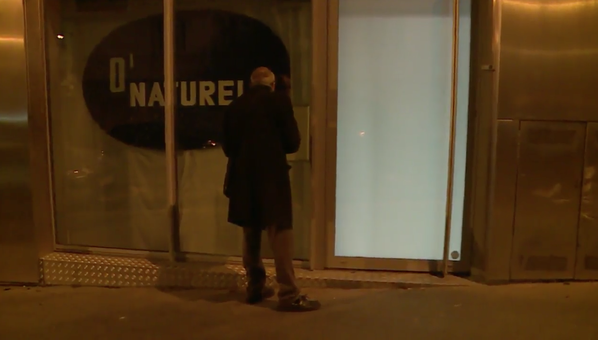 De l'extérieur, on ne voit abosument rien et c'est normal...