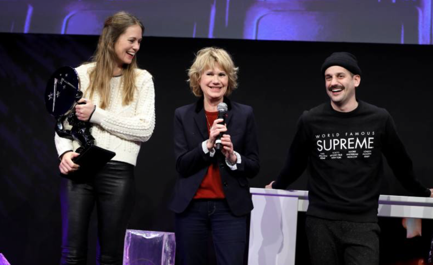 Eloise Lang, Miou Miou et Gunther Love pour Larguées à l'Alpe d'Huez Eloise Lang, Miou Miou et Gunther Love pour Larguées à l'Alpe d'Huez