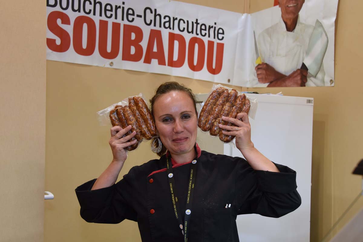Si Sabine Crescence s’amuse à la boucherie charcuterie Soubadou, les produits sont tout ce qu’il y a de plus sérieux !