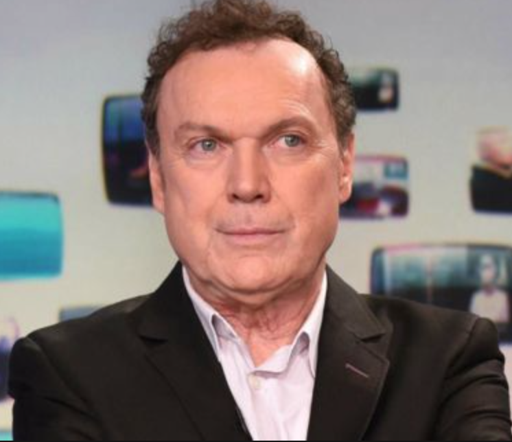 Julien Lepers n'a toujours pas digéré son éviction de "Questions pour un champion"