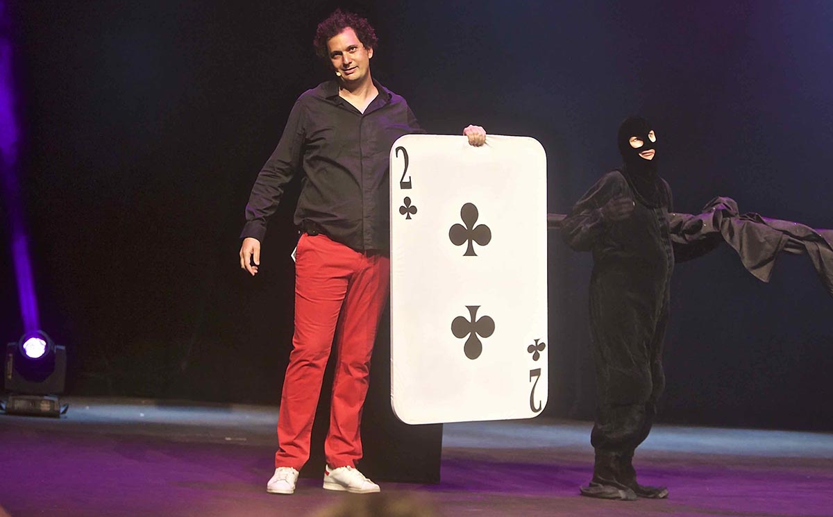 Eric Antoine, la magie au Téat Champ Fleuri Eric Antoine, la magie au Téat Champ Fleuri