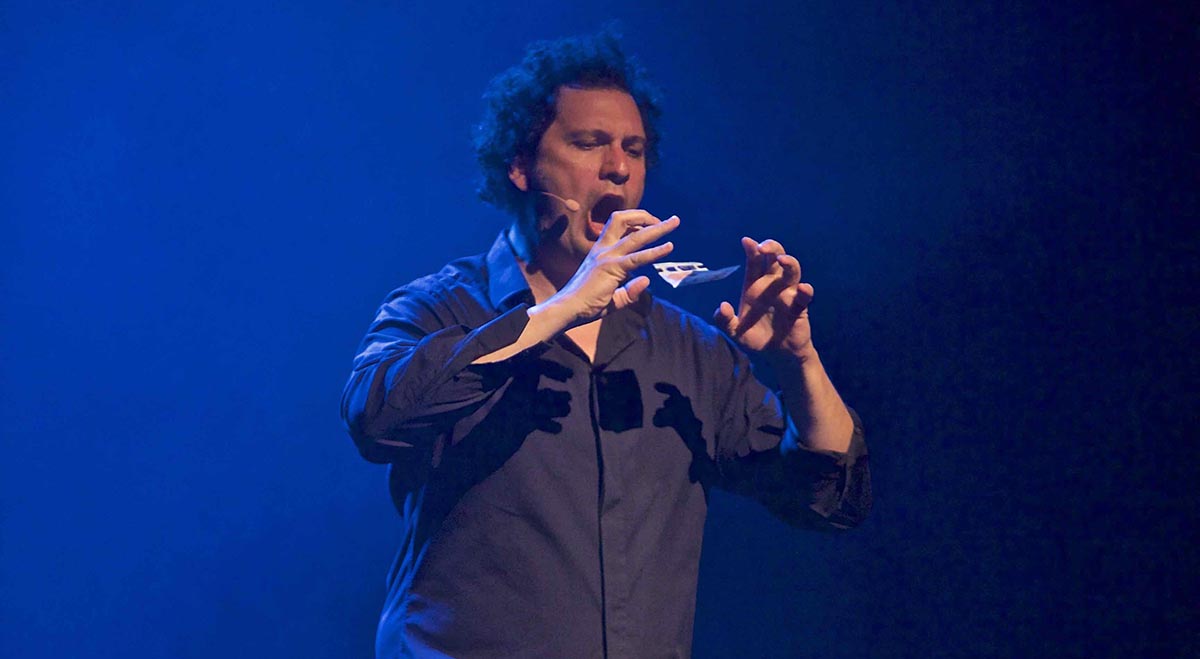 Eric Antoine, la magie au Téat Champ Fleuri Eric Antoine, la magie au Téat Champ Fleuri