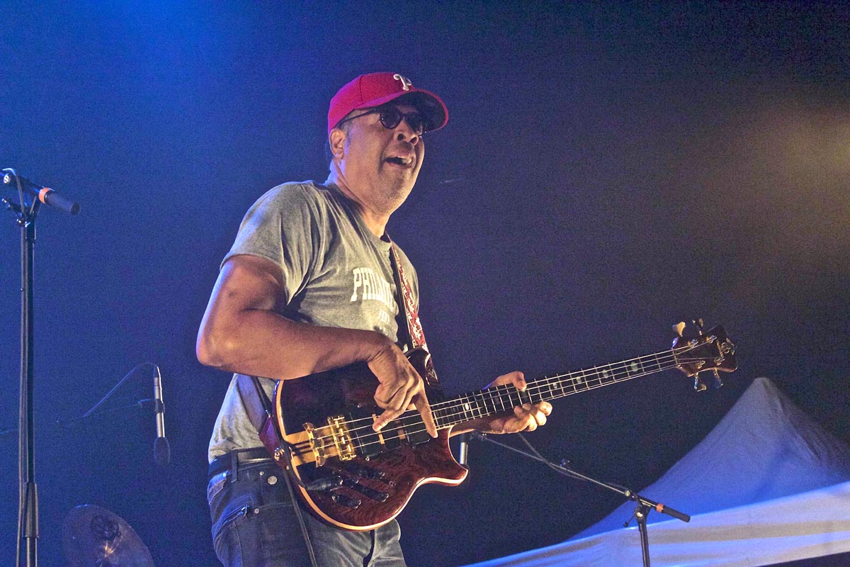 Stanley Clarke en concert à la Ravine Saint-Leu