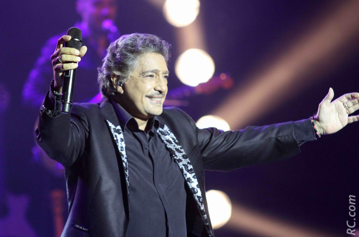 A 67 ans, le crooner Frédéric François reste dans le cœur de ses admiratrices